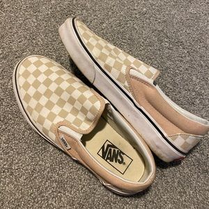 Tan/ pink Checkered vans